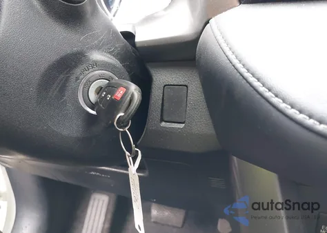 2017 Toyota Rav4 Xle from USA, damaged, VIN JTMRFREV2HJ147960